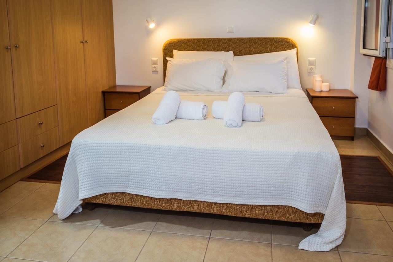 Romanos Beach Villas Exterior foto